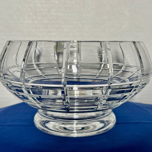 COPY - Bohemia Hand Cut 24% Lead Crystal Modern Decorative Bowl - Picture 1 of 10
